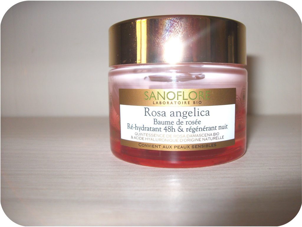 Trois produits de beauté 